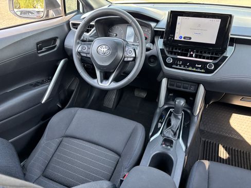 Used 2024 Toyota Corolla Cross AWD Hybrid image 13