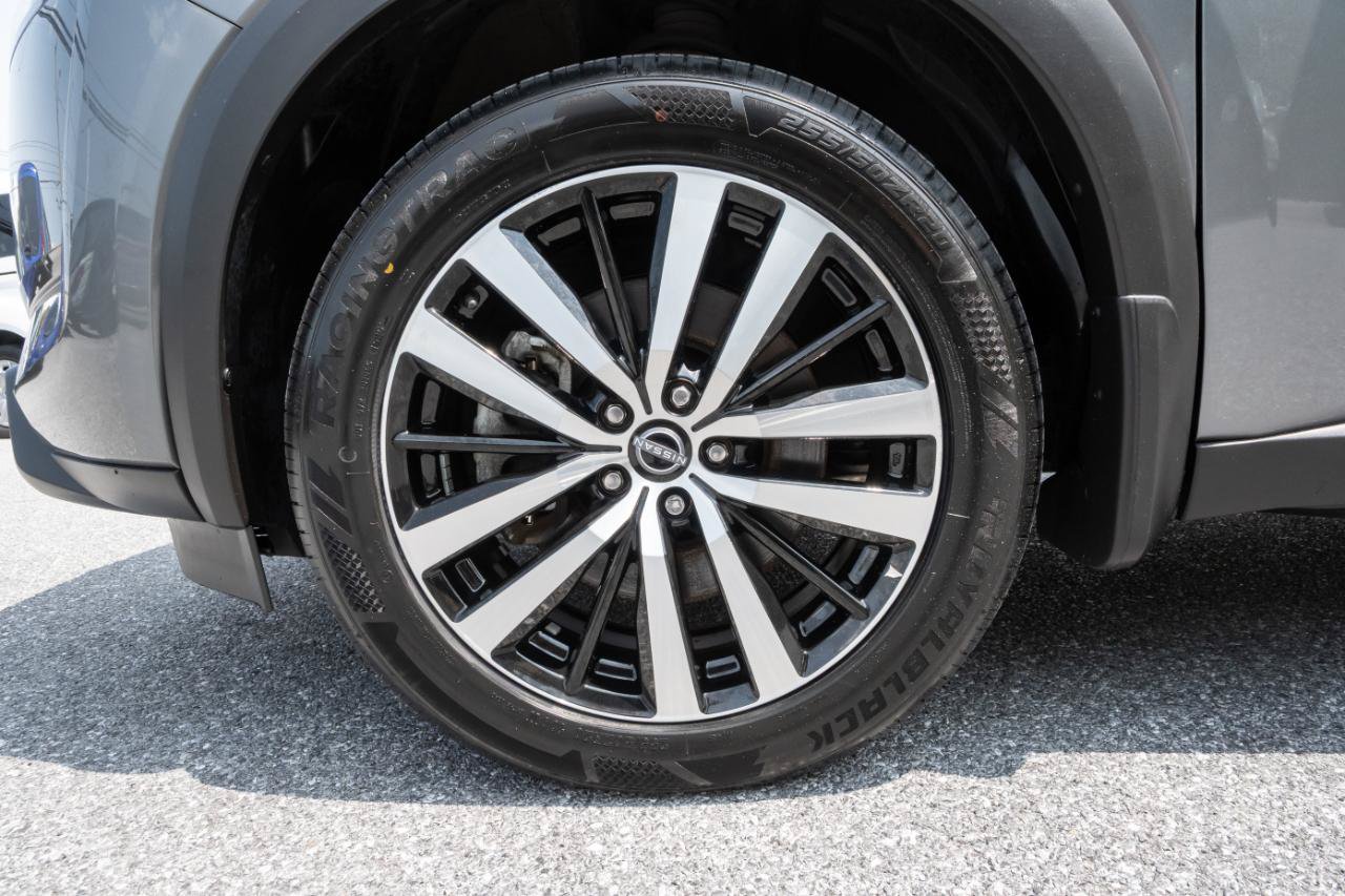 Used 2023 Nissan Pathfinder Platinum AWD/4WD image 36