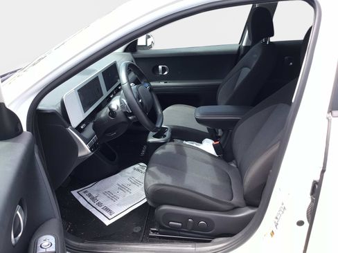Used 2024 Hyundai Ioniq 5 SEL RWD image 9