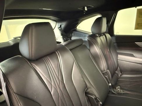 Used 2025 Acura MDX A-Spec image 46