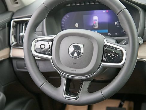 New 2026 Volvo XC90 B6 Plus w/ Protection Package image 27