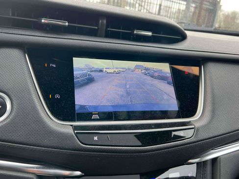 Certified 2022 Cadillac XT5 Premium Luxury image 17