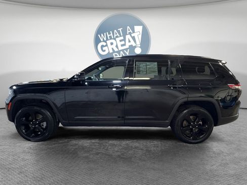 Used 2023 Jeep Grand Cherokee L Laredo AWD/4WD image 7