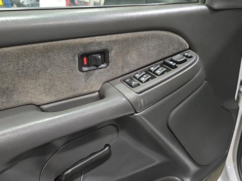 Used 2003 Chevrolet Silverado 3500 LS w/ Skid Plate Package image 9