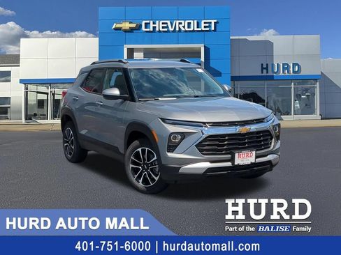 New 2026 Chevrolet TrailBlazer LT w/ LT Cold Weather Package AWD/4WD image 1