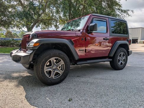 Used 2021 Jeep Wrangler Sport w/ Technology Group AWD/4WD image 3