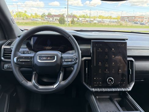 Used 2025 GMC Acadia AT4 AWD/4WD image 13