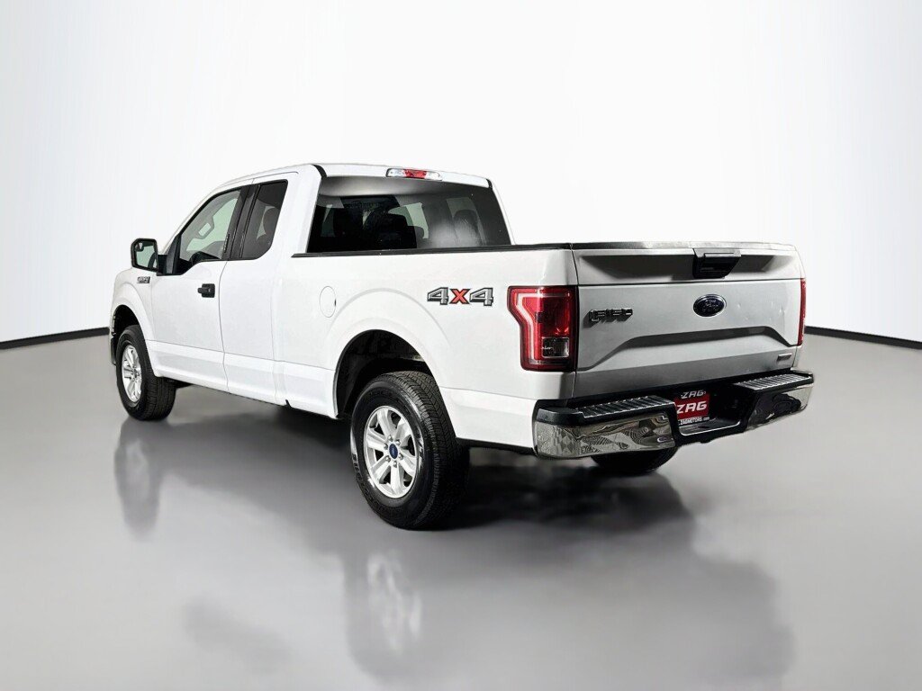 Used 2016 Ford F150 XLT AWD/4WD image 3