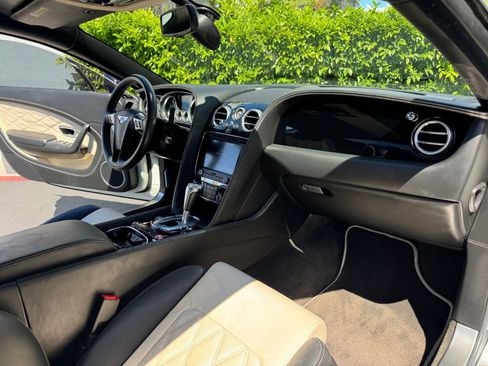 Used 2014 Bentley Continental GT V8 S image 22