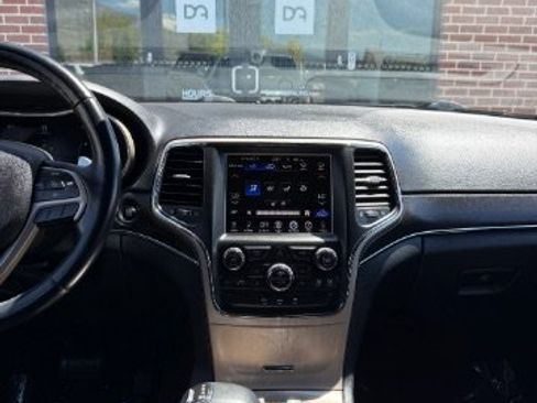 Used 2015 Jeep Grand Cherokee Limited AWD/4WD image 21