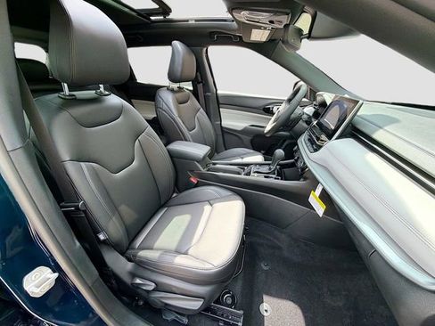 New 2026 Jeep Compass Limited AWD/4WD image 31