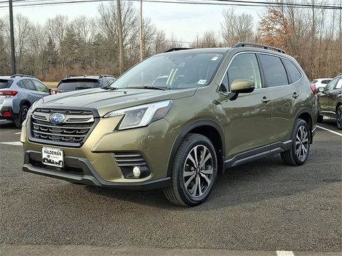 Used 2023 Subaru Forester Limited image 3