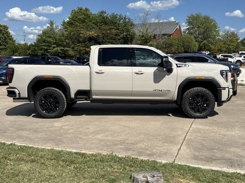 New 2026 GMC Sierra 2500 AT4 w/ AT4 Premium Plus Package AWD/4WD image 2