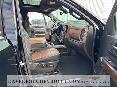 Used 2023 Chevrolet Silverado 3500 High Country w/ Z71 Off-Road Package image 25