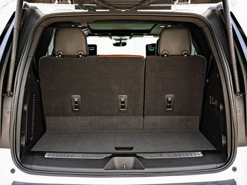 Used 2023 GMC Yukon Denali Ultimate image 23