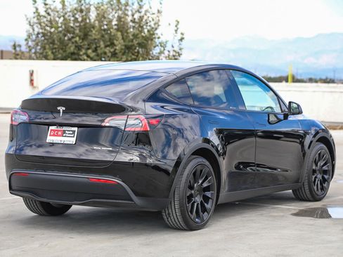 Used 2020 Tesla Model Y Long Range AWD/4WD image 5