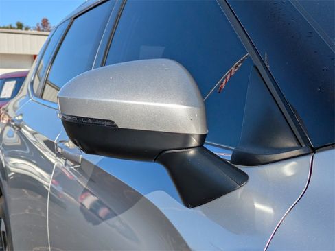 Used 2023 Mitsubishi Outlander SE image 12