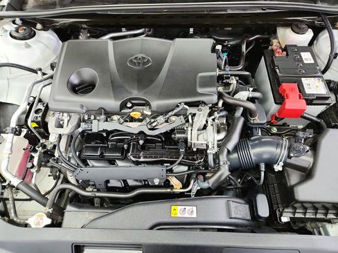 Used 2019 Toyota Camry XLE FWD image 34