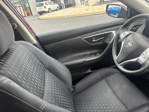Used 2018 Nissan Altima 2.5 S w/ S Convenience Package FWD image 15