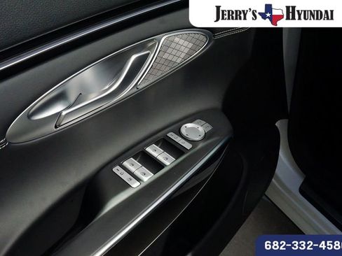 Certified 2026 Genesis GV70 2.5T AWD/4WD image 16