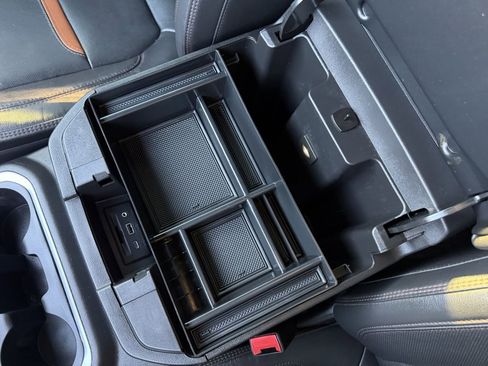 Used 2022 GMC Sierra 2500 AT4 image 26