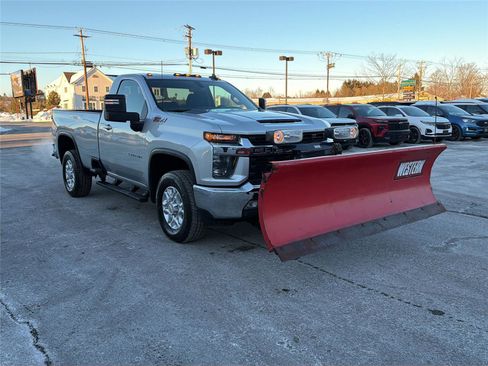 Used 2022 Chevrolet Silverado 3500 LT w/ Convenience Package image 14
