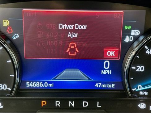 Certified 2022 Ford Escape SE w/ SE Sport Appearance Package image 27