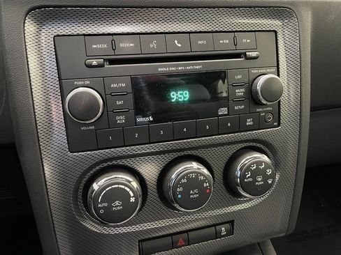 Used 2013 Dodge Challenger R/T image 26