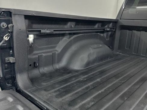 Used 2022 RAM 1500 Laramie AWD/4WD image 31