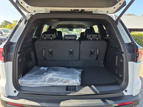 New 2026 GMC Acadia Elevation w/ Black Edition FWD image 25