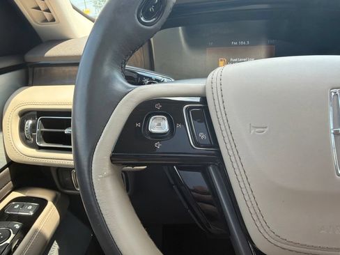 Used 2020 Lincoln Aviator Reserve w/ Equipment Group 201A AWD/4WD image 28