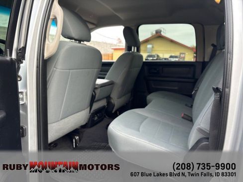 Used 2018 RAM 2500 Tradesman w/ Chrome Appearance Group image 22