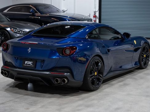Used 2020 Ferrari Portofino image 13