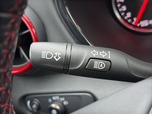 Used 2022 Chevrolet Blazer RS w/ Enhanced Convenience Package image 21