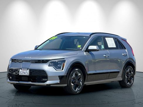Used 2023 Kia Niro Wave FWD image 8