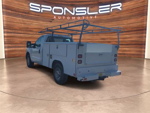 Used 2016 Ford F250 XL w/ Power Equipment Group image 3