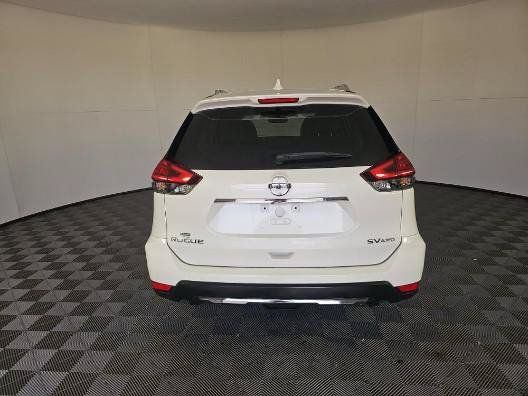 Used 2017 Nissan Rogue SV w/ SV Premium Package AWD/4WD image 5