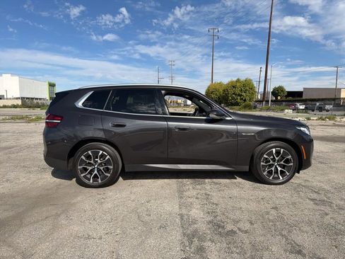 Used 2025 BMW X3 xDrive30i w/ Convenience Package image 6