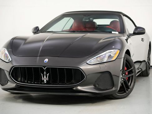 Used 2018 Maserati GranTurismo Sport image 3