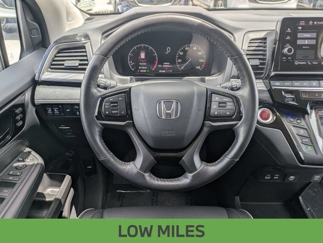 Used 2025 Honda Odyssey Elite image 14