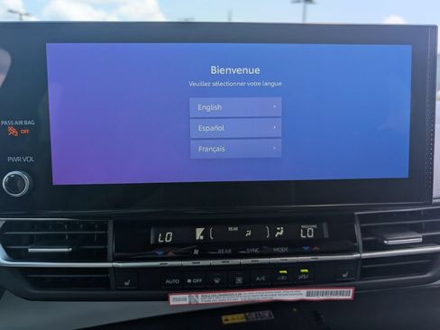 New 2026 Toyota Sienna XLE FWD image 12