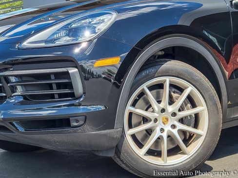 Used 2021 Porsche Cayenne Coupe image 3