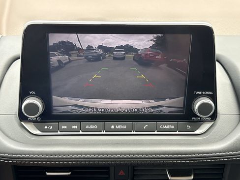 Used 2023 Nissan Rogue SV w/ SV Premium B Package FWD image 23