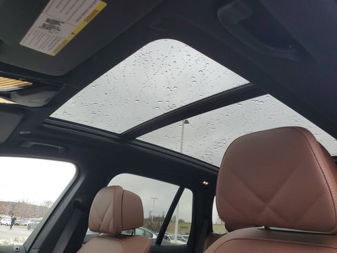 Certified 2026 BMW X5 xDrive40i w/ Climate Comfort Package image 8