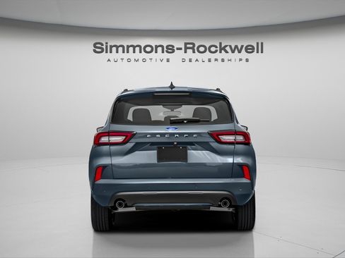 Used 2023 Ford Escape ST-Line image 5