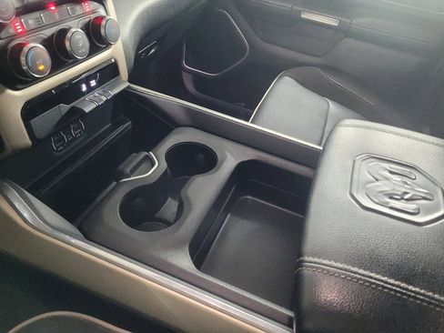 Used 2020 RAM 1500 Laramie RWD image 26