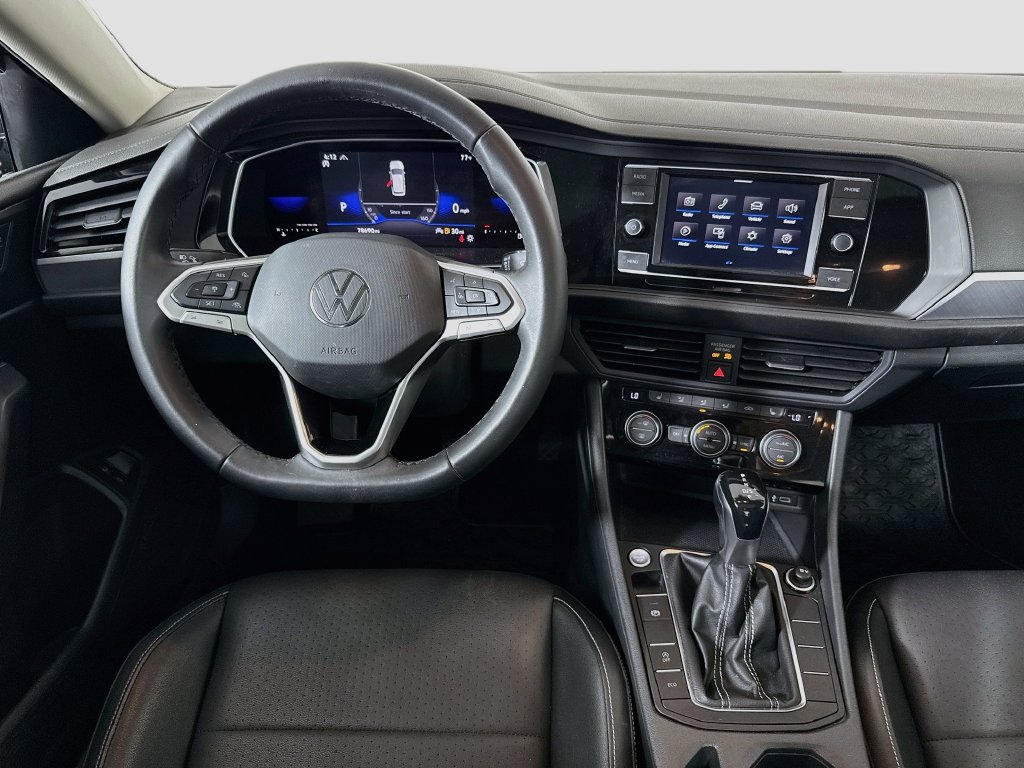 Used 2022 Volkswagen Jetta SE FWD image 21