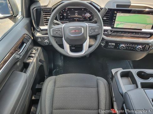 New 2026 GMC Sierra 1500 SLE image 11
