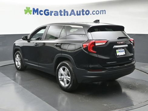 Used 2023 GMC Terrain SLE FWD image 24