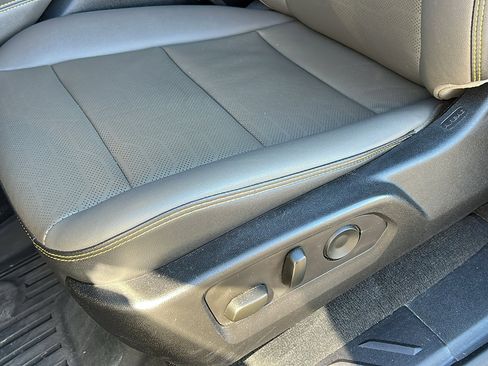 Certified 2023 Chevrolet Colorado ZR2 w/ ZR2 Convenience Package III image 18